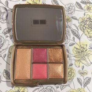 Hourglass Ambient Lighting Universe Unlocked